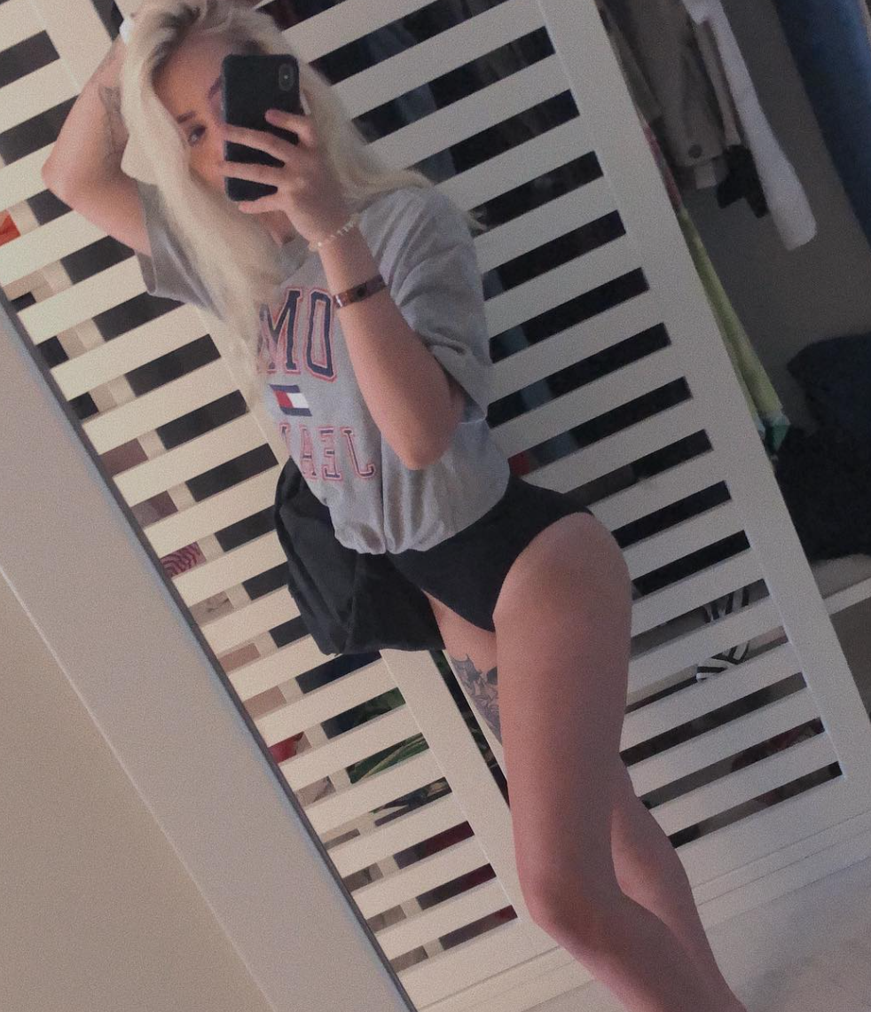 982x1141