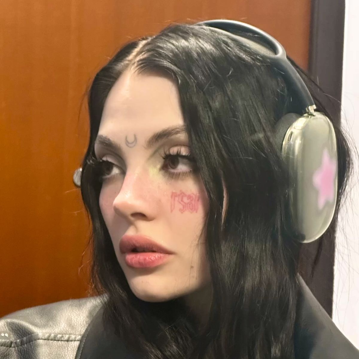 1200x1200