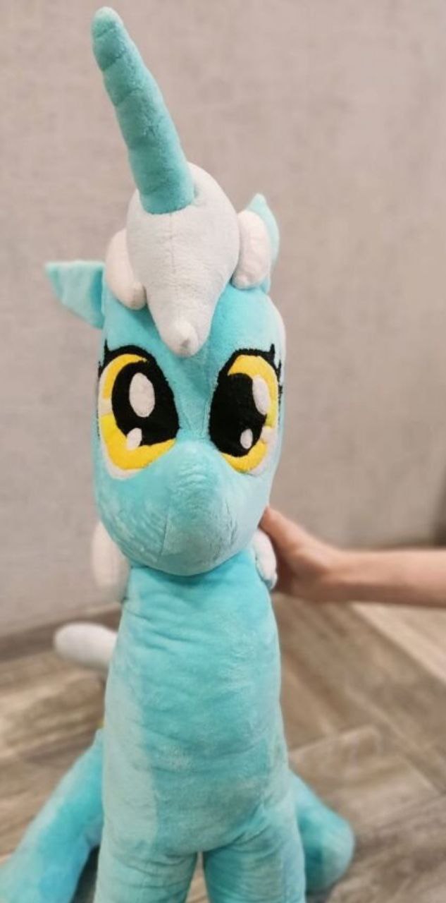 633x1280