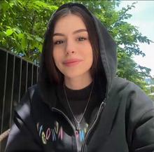 686x678