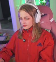 691x769