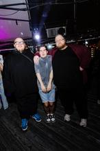 853x1280